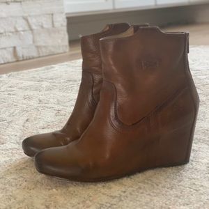 Frye Leather wedge bootie size 8.5